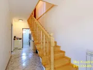 Prodaja, kuća, 273m², Altina, Beograd - image 9