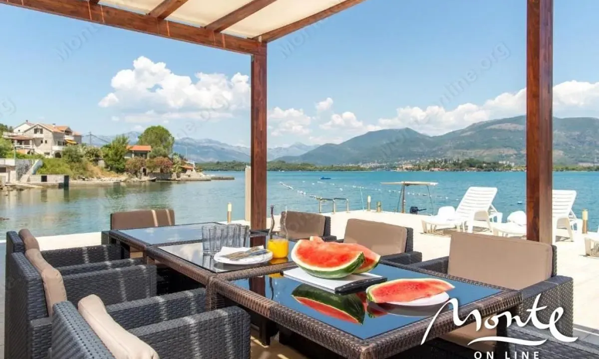 Prodaja, kuća, 172m², Krašići, Tivat