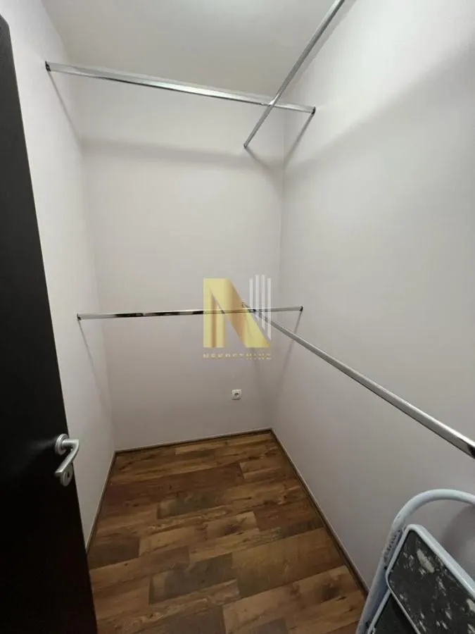 Izdavanje, kuća, 140m², Lipov gaj, Novi Sad Sve Podlokacije