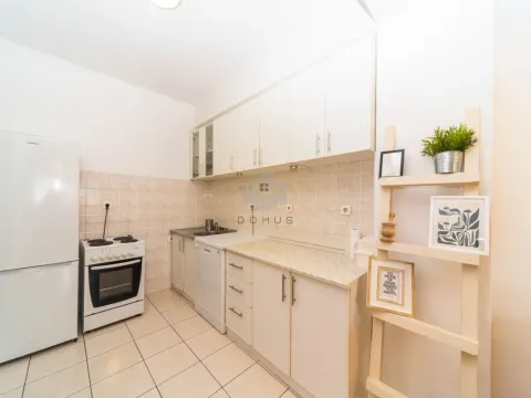 Izdavanje, jednosoban stan, 52m², City Kvart, Podgorica - image 6