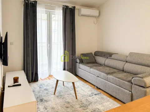 Rent, two bedroom apartment, 60m², Stari Aerodrom, Podgorica - image 1