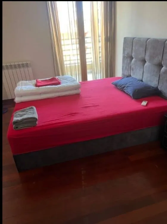 Izdavanje, dvosoban stan, 95m², Kod Capital Plaze, Podgorica