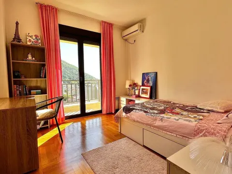 Prodaja, četvorosoban stan, 171m², Podmaine, Budva - image 9