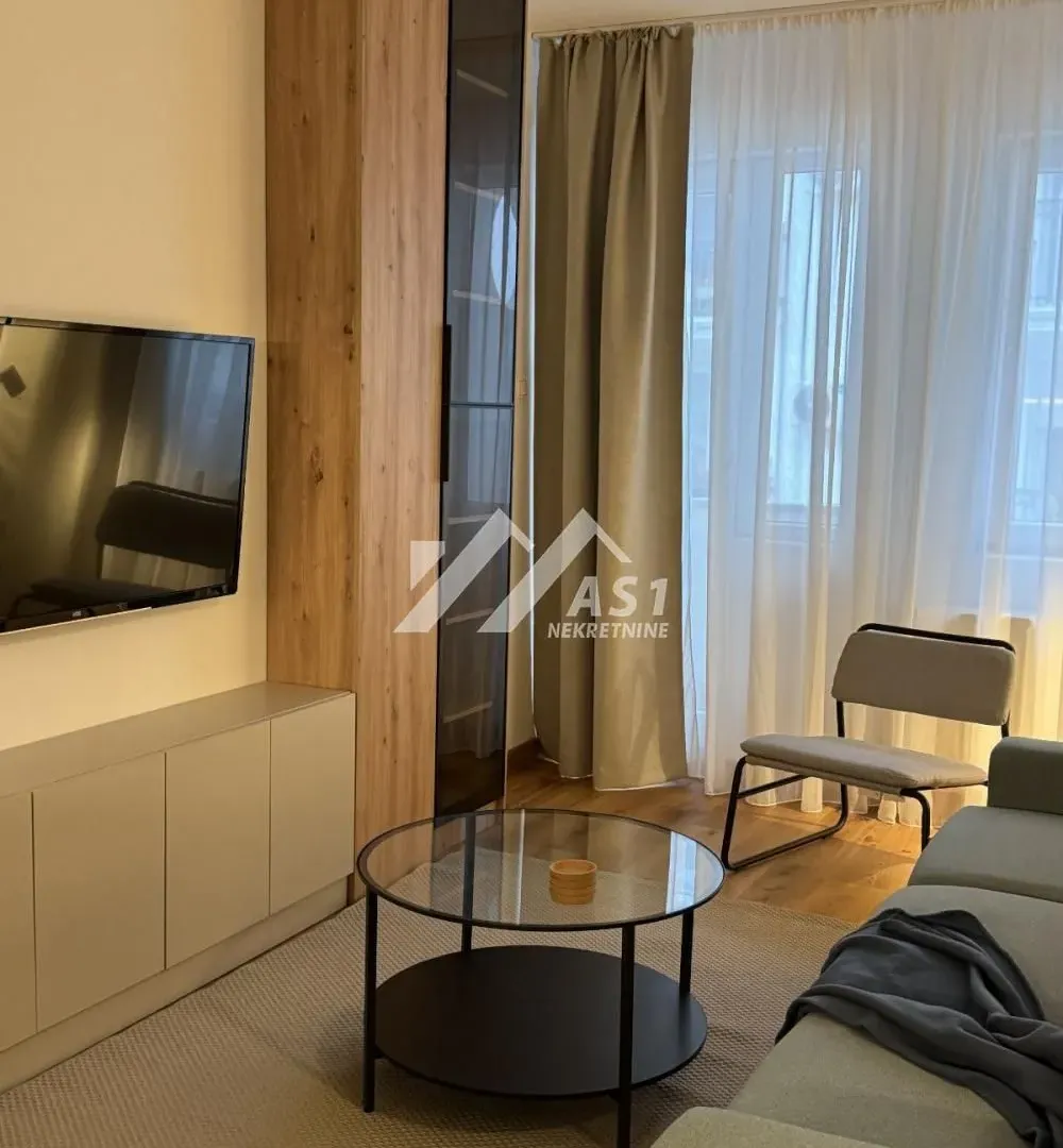 Izdavanje, jednosoban stan, 37m², Podbara, Novi Sad Sve Podlokacije