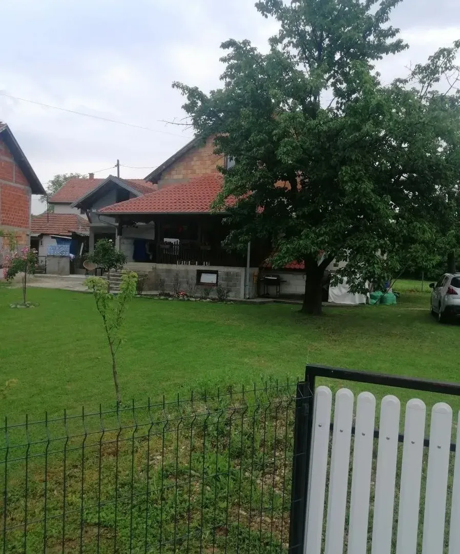 Sale, house, 130m², Medjulužje, Mladenovac