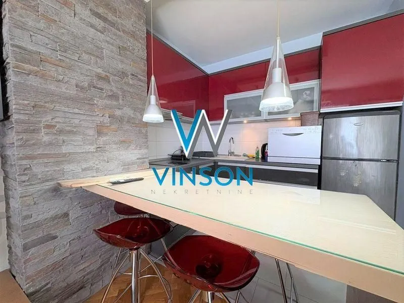 Izdavanje, stan, 40m², Centar, Novi Sad