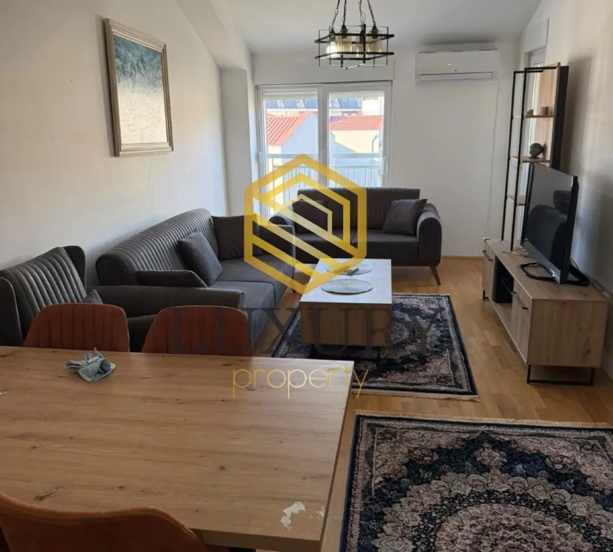 Prodaja, dvosoban stan, 75m², Ljubović, Podgorica