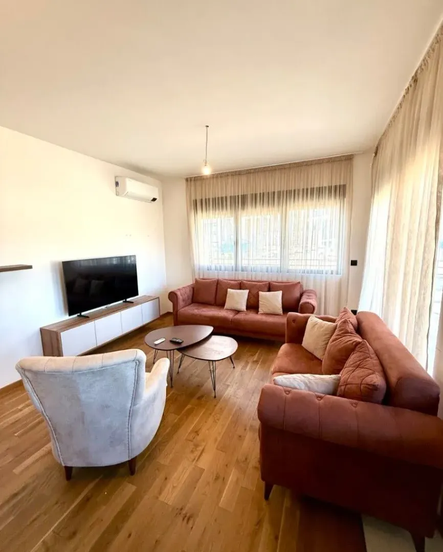 Izdavanje, jednosoban stan, 48m², Gorica C, Podgorica