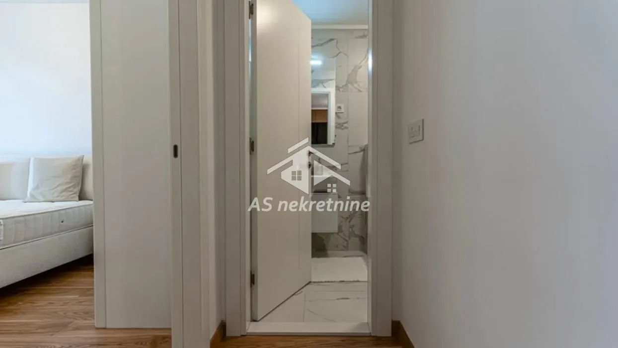 Izdavanje, dvosoban stan, 49m², Fon (Fon - Bilećka), Voždovac Sve Podlokacije