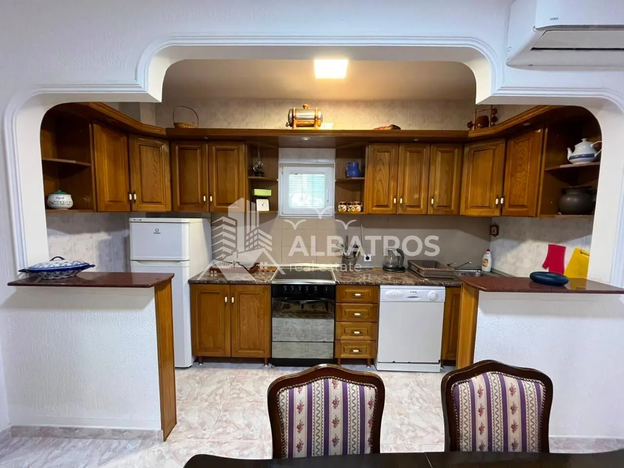 Rent, two bedroom apartment, 80m², Centar, Bar
