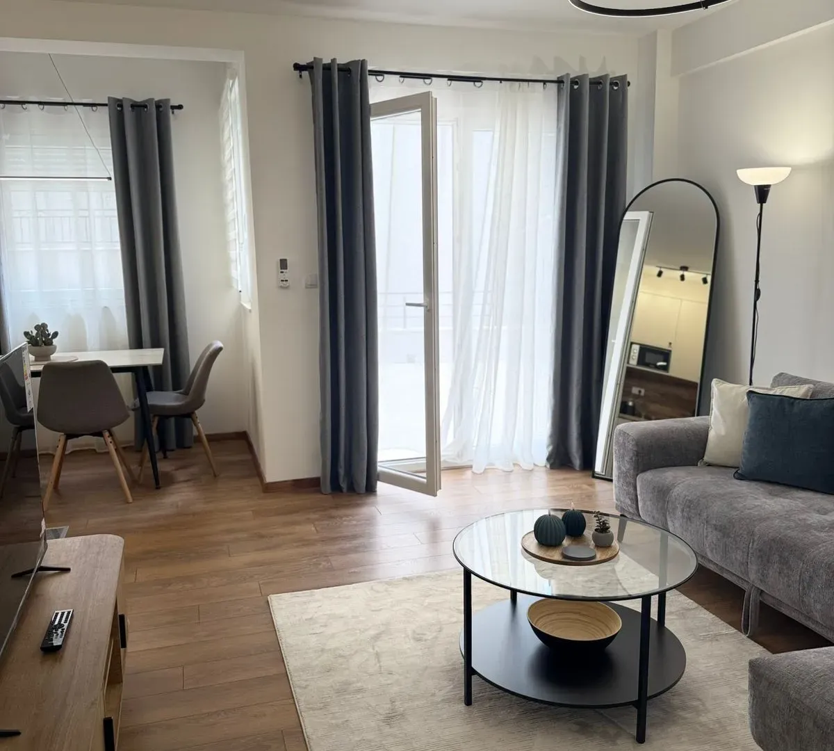Sale, one bedroom apartment, 42m², Bijeli Do, Budva