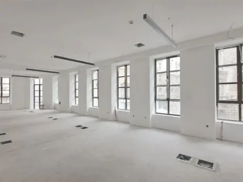 Izdavanje, poslovni prostor, 270m², Stari grad, Novi Sad - image 3