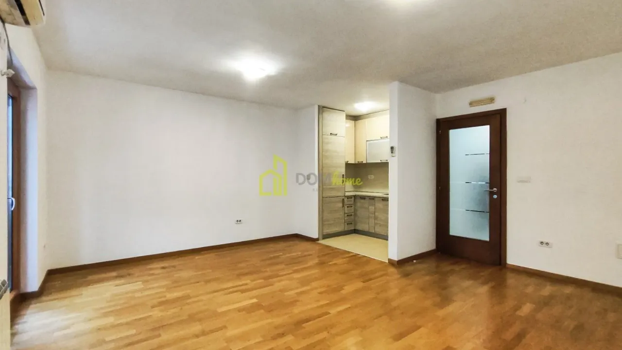 Izdavanje, garsonjera, 36m², Tološka šuma, Podgorica
