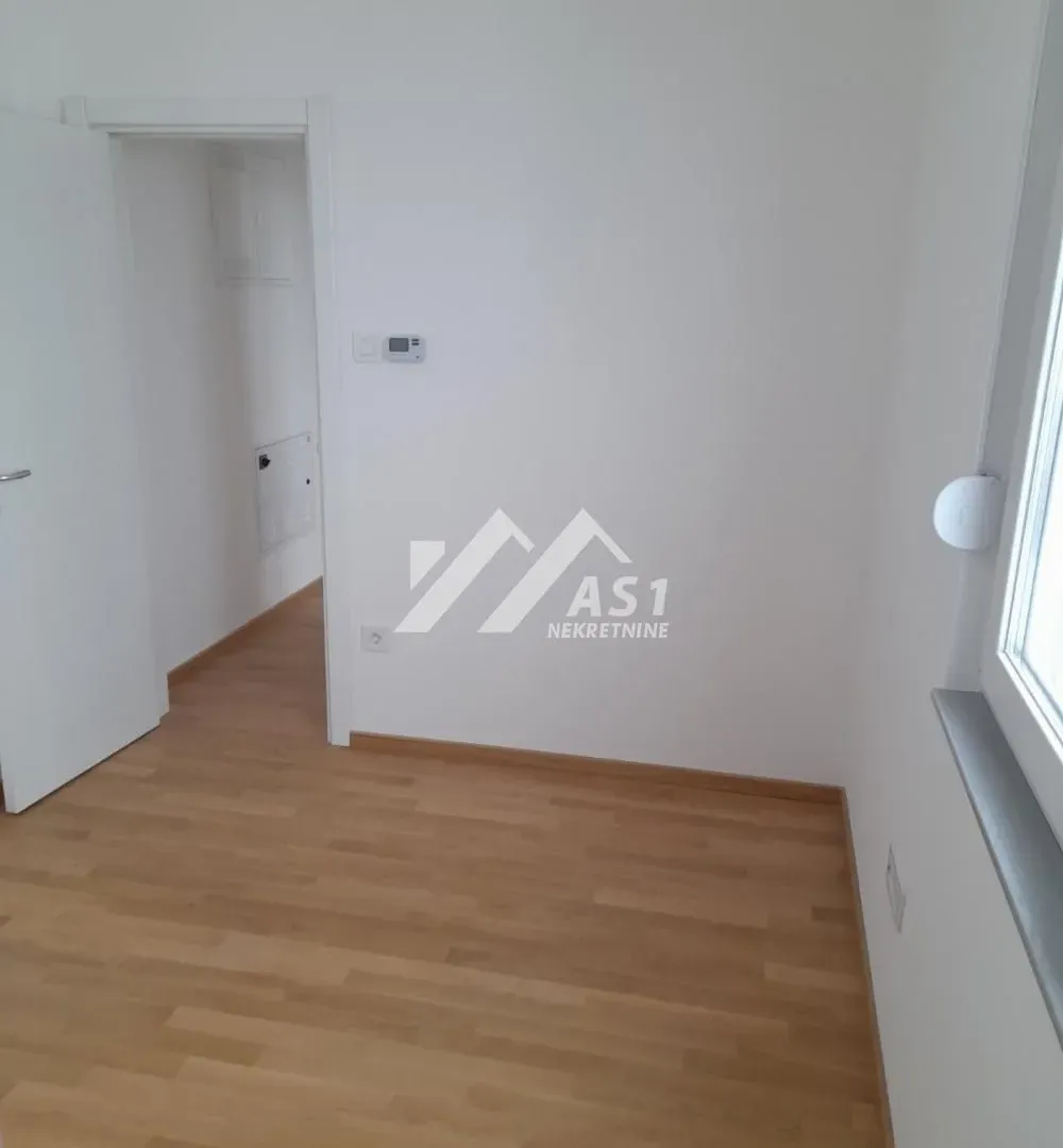 Izdavanje, dvosoban stan, 52m², Telep, Novi Sad Sve Podlokacije