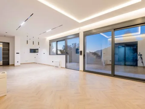 Prodaja, kuća, 240m², Kamenovo, Budva - image 10