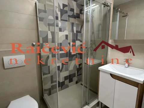 Rent, three bedroom apartment, 93m², Stari Grad, Beograd - image 13