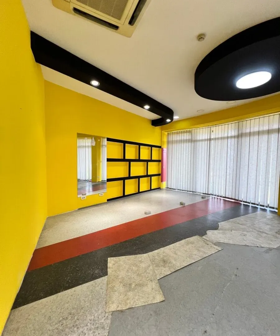 Rent, office space, 347m², Krivi Most, Podgorica