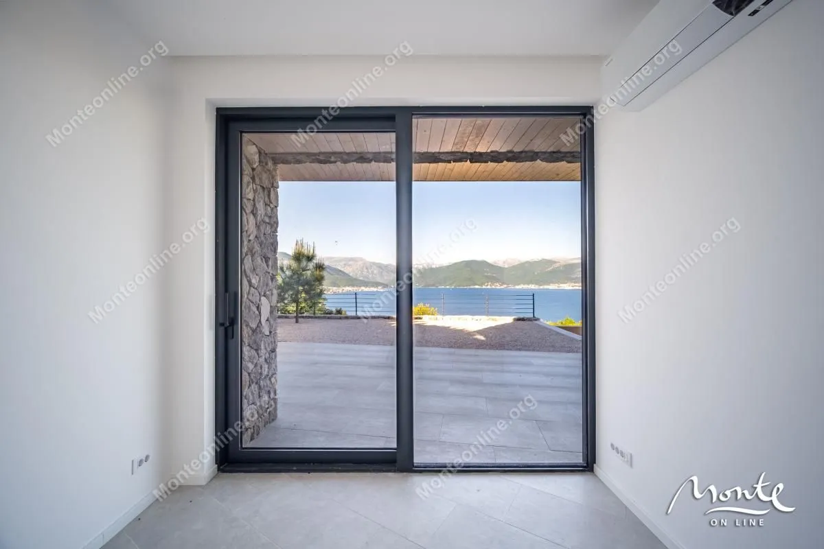 Prodaja, kuća, 166m², Krašići, Tivat