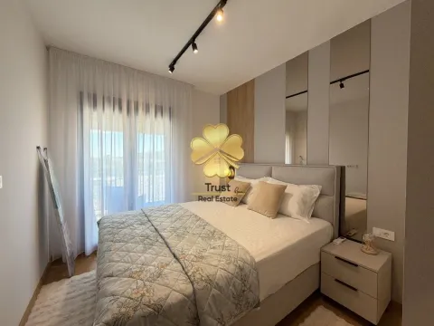 Izdavanje, jednosoban stan, 50m², City Kvart, Podgorica - image 11