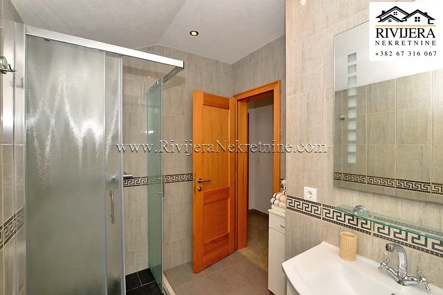 Prodaja, ugostiteljski objekat, 370m², Igalo, Herceg Novi