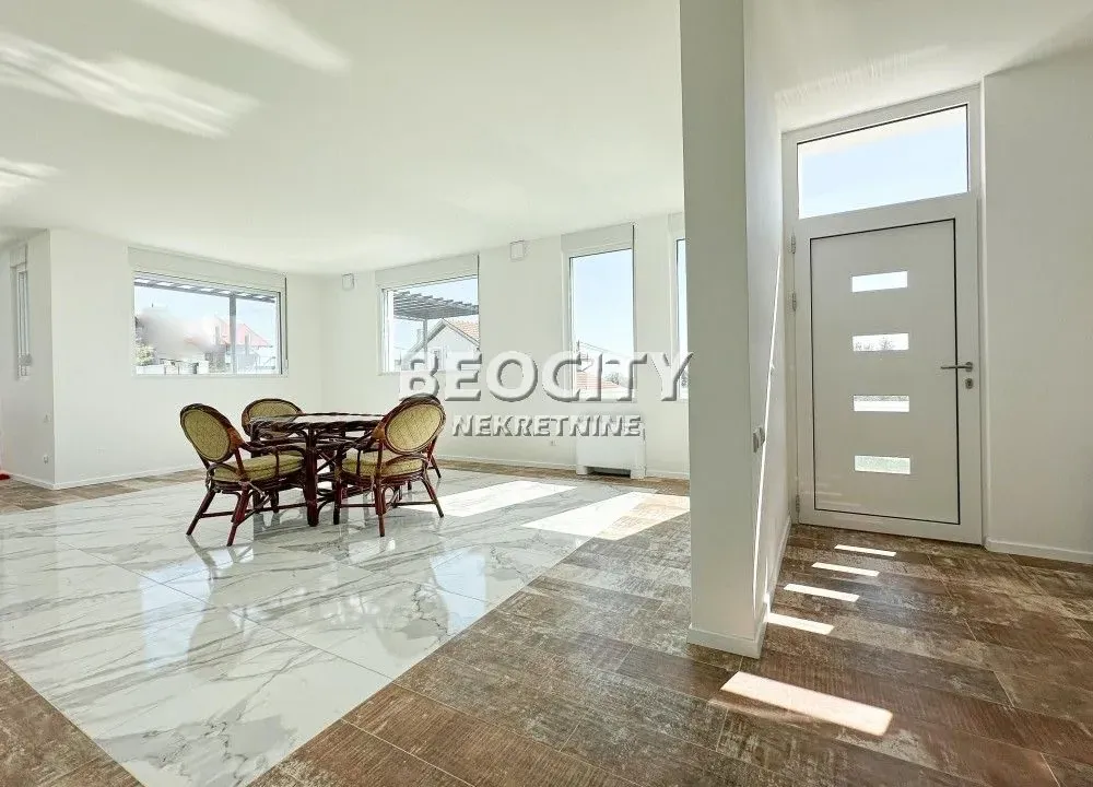 Prodaja, kuća, 125m², Lipovička šuma, Barajevo