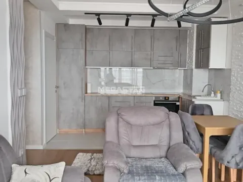 Izdavanje, trosoban stan, 68m², Višnjička Banja, Palilula Sve Podlokacije - image 5