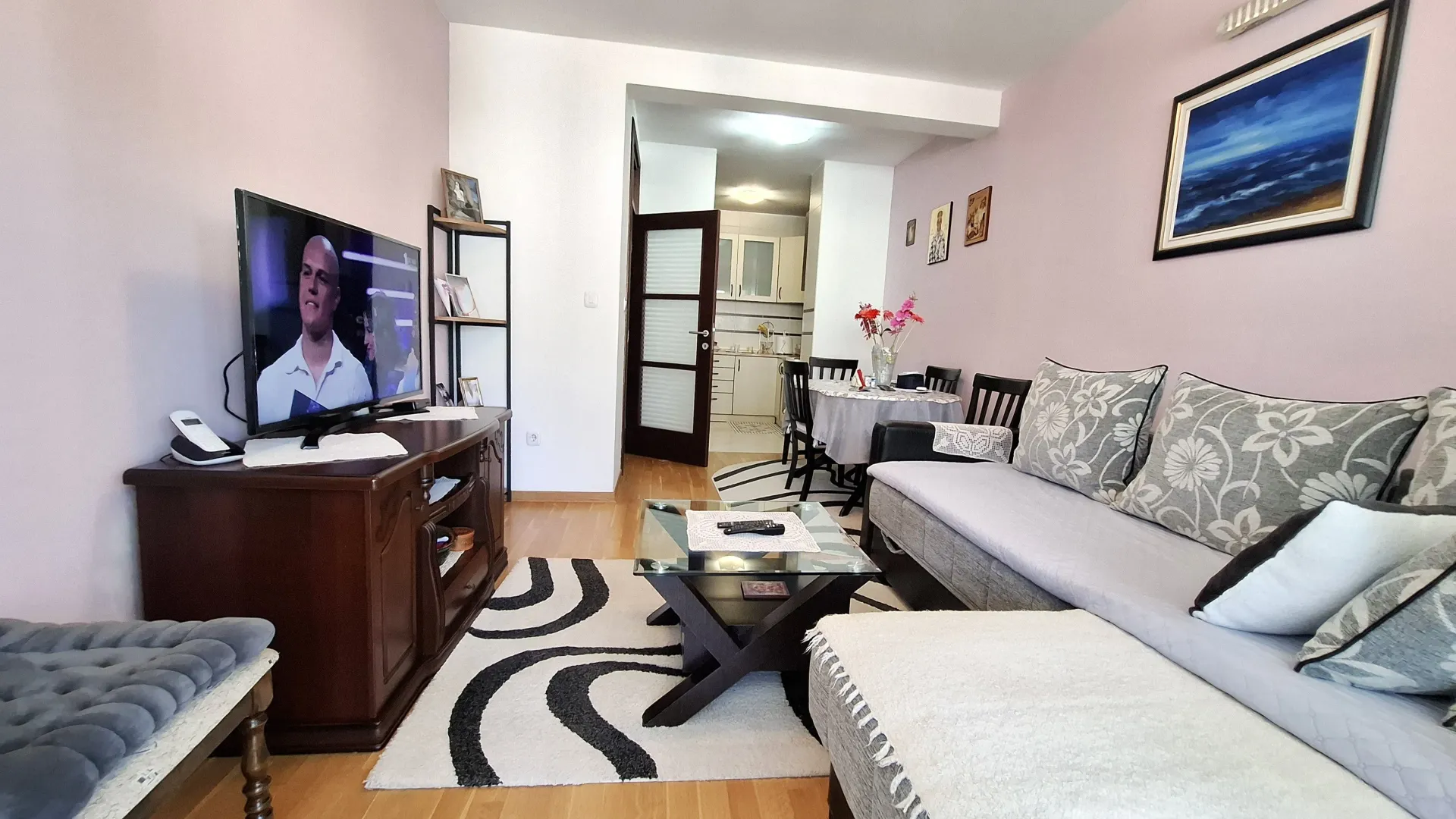 Prodaja, jednosoban stan, 47m², Centar, Bar