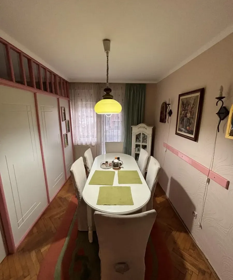 Prodaja, kuća, 274m², Tavrića obori, Jagodina
