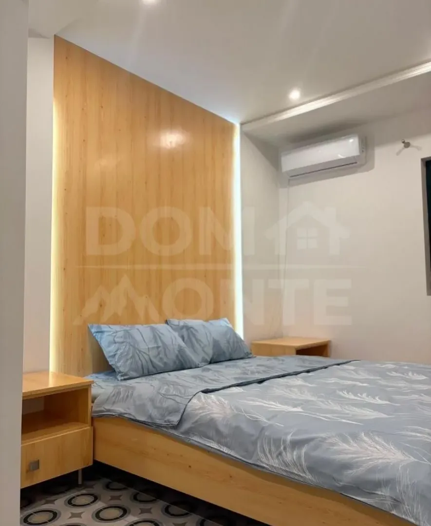 Izdavanje, garsonjera, 20m², Tivat, Crna Gora