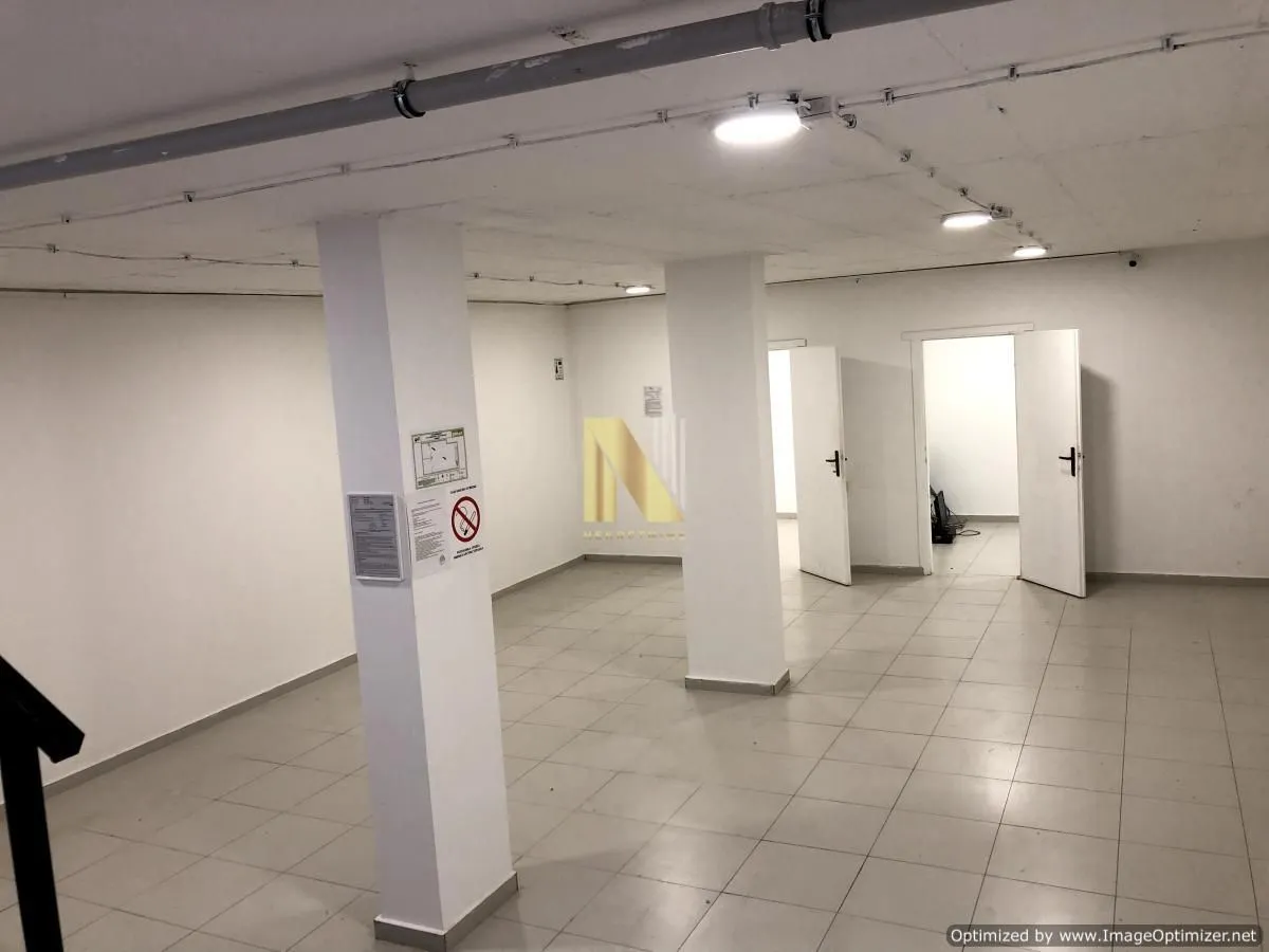 Rent, office space, 331m², Bulevar patrijarha Pavla, Novi Sad Sve Podlokacije