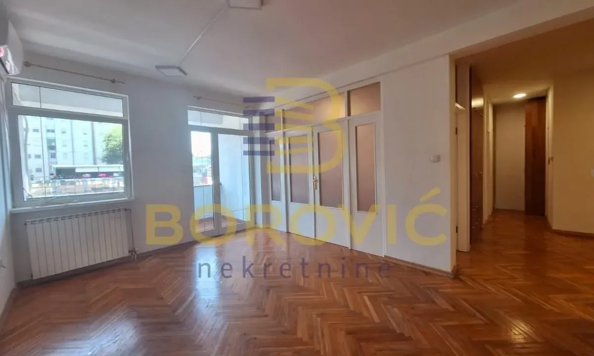 Izdavanje, trosoban stan, 70m², Čukarica, Beograd