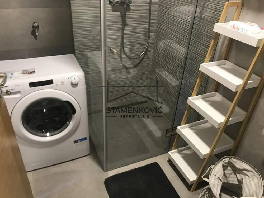 Izdavanje, jednosoban stan, 45m², Centar, Novi Sad