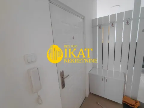 Izdavanje, četvorosoban stan, 80m², Južni Bulevar, Vračar Sve Podlokacije - image 5