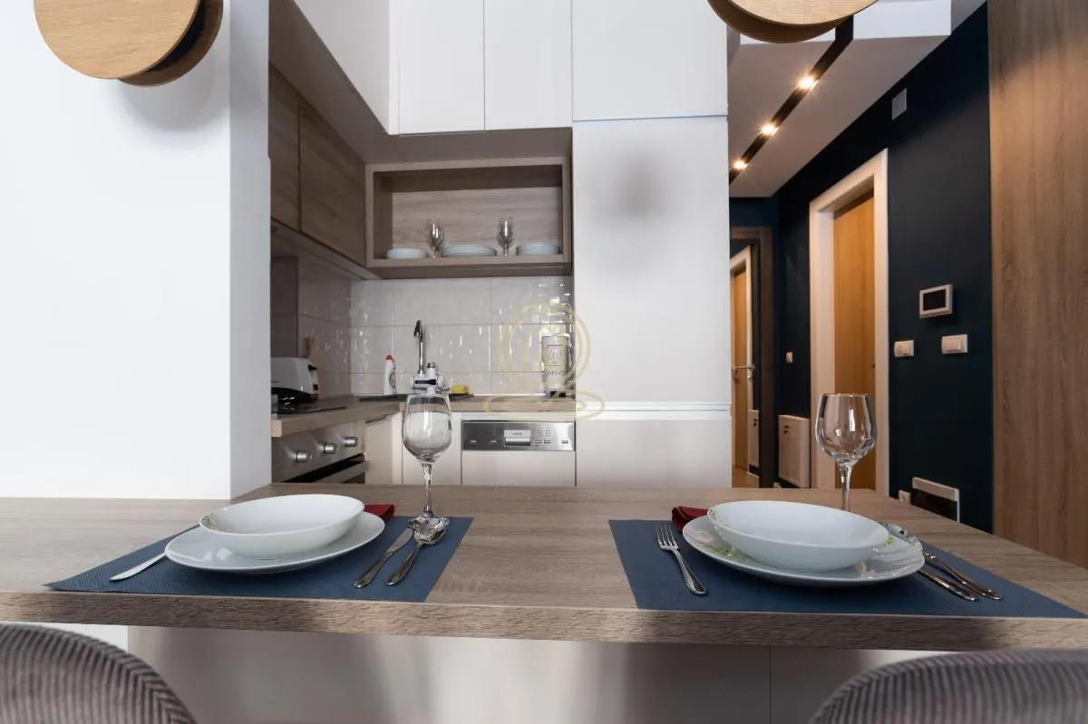Izdavanje, jednosoban stan, 37m², Čubura, Beograd