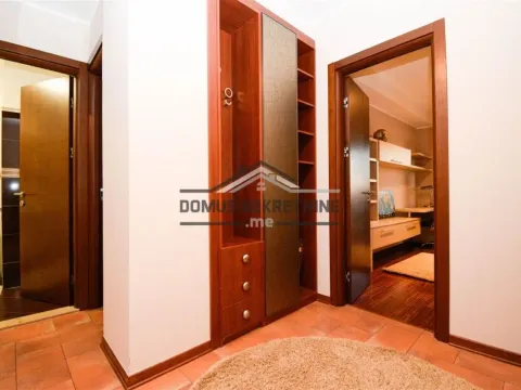Izdavanje, dvosoban stan, 70m², Gorica C, Podgorica - image 9