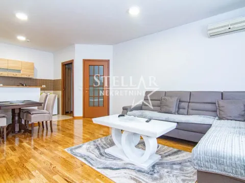 Rent, one bedroom apartment, 56m², City Kvart, Podgorica - image 1