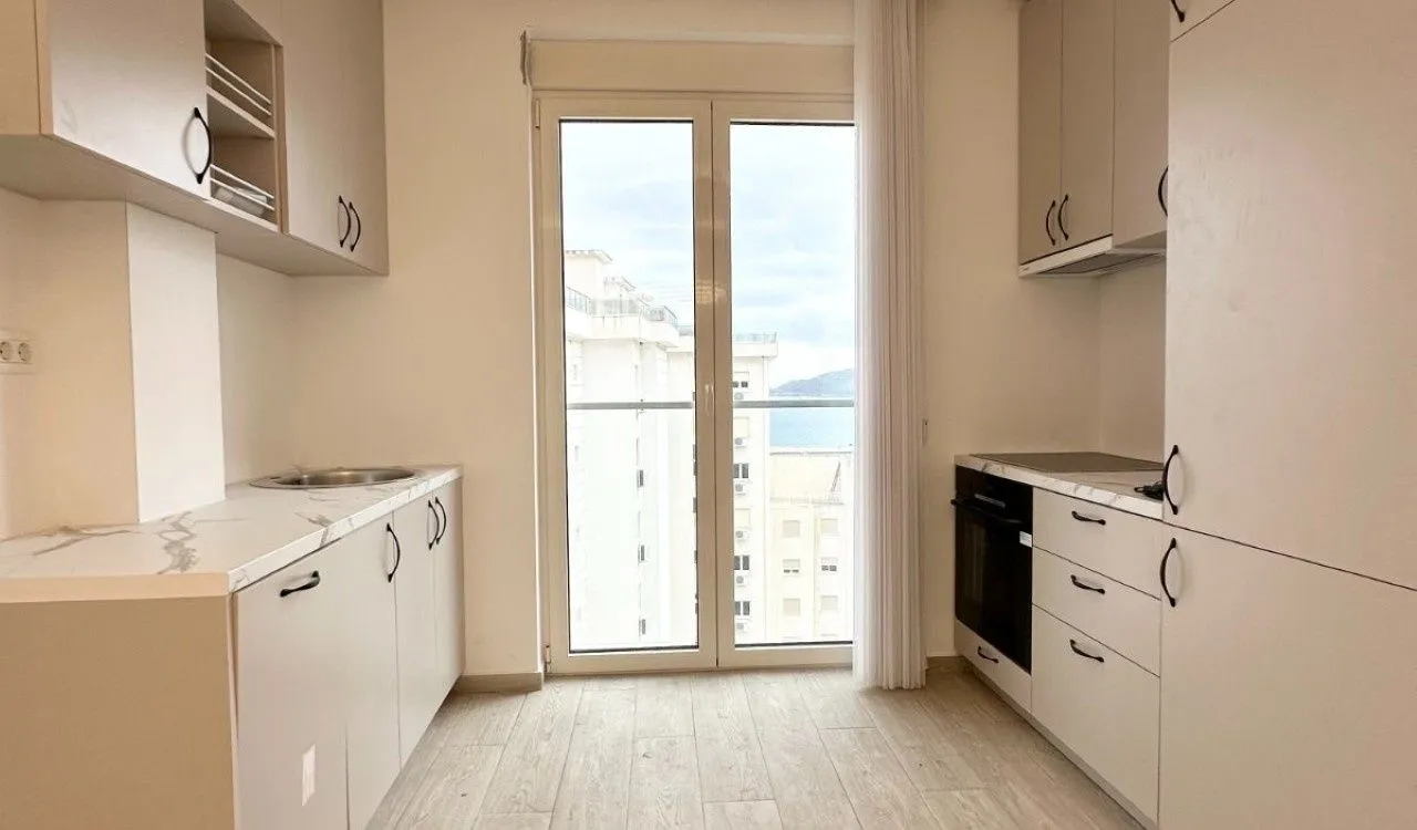 Sale, two bedroom apartment, 74m², Bečići, Budva