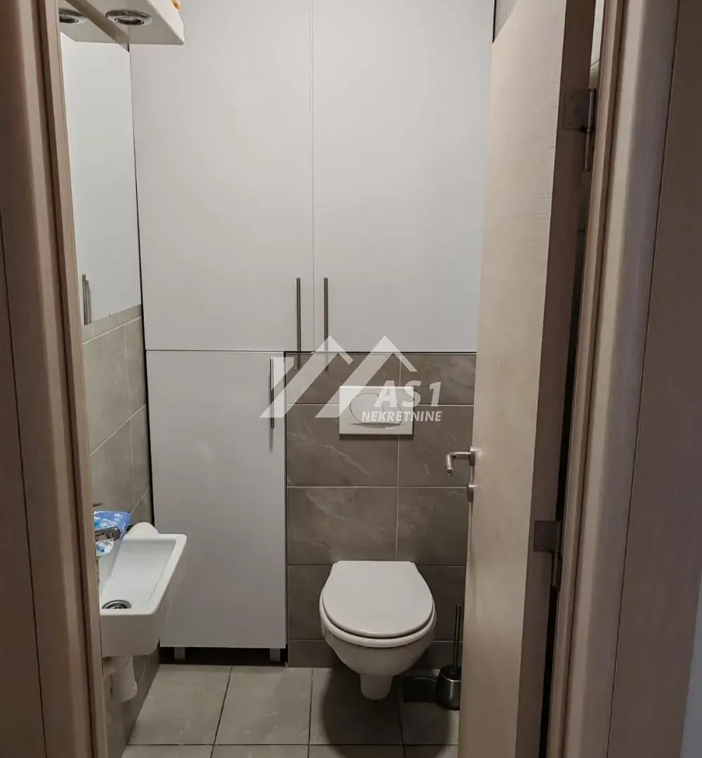Prodaja, četvorosoban stan, 80m², Veternička rampa, Novi Sad Sve Podlokacije