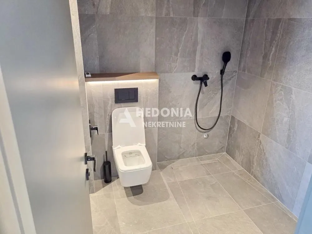 Rent, office space, 245m², Novi Beograd Blok 65, Novi Beograd Sve Podlokacije