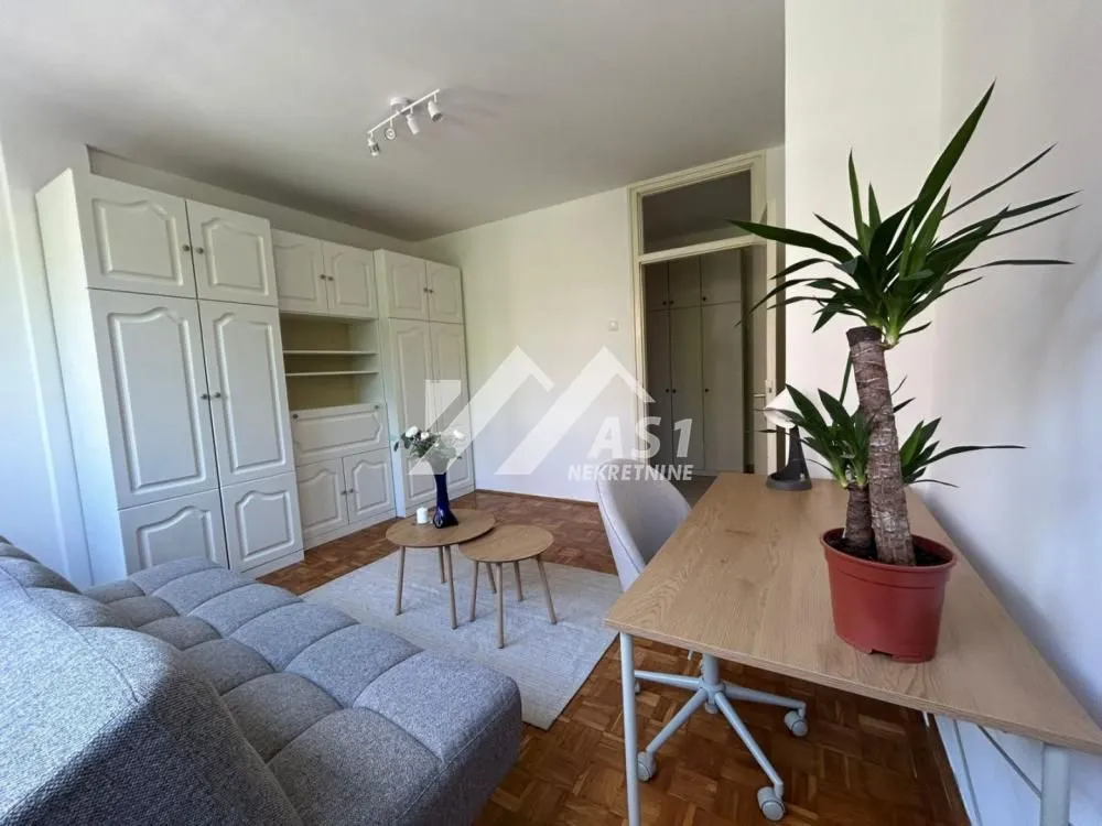 Izdavanje, dvosoban stan, 52m², Liman 1, Novi Sad Sve Podlokacije