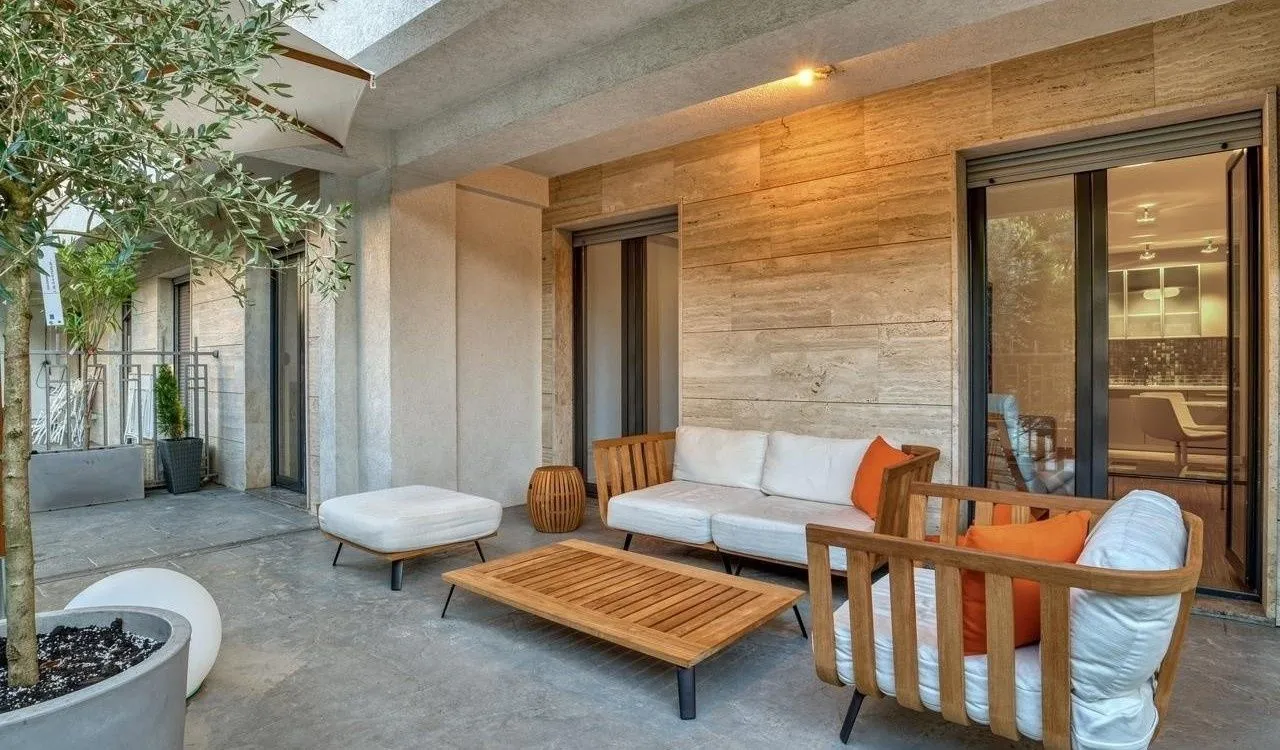 Prodaja, dvosoban stan, 90m², Gorica C, Podgorica