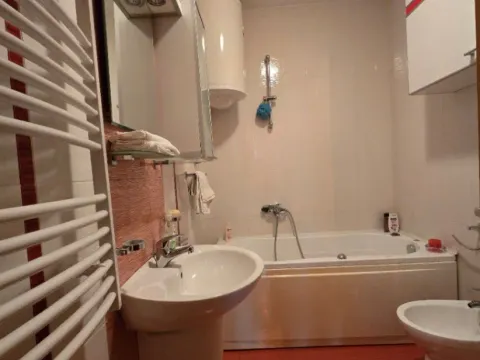 Izdavanje, stan, 115m², Stari Aerodrom, Podgorica - image 8