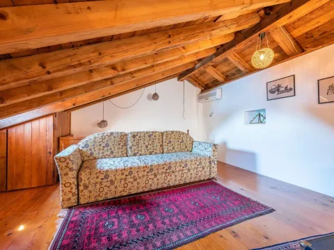 Izdavanje, kuća, 100m², Perast, Kotor - image 9