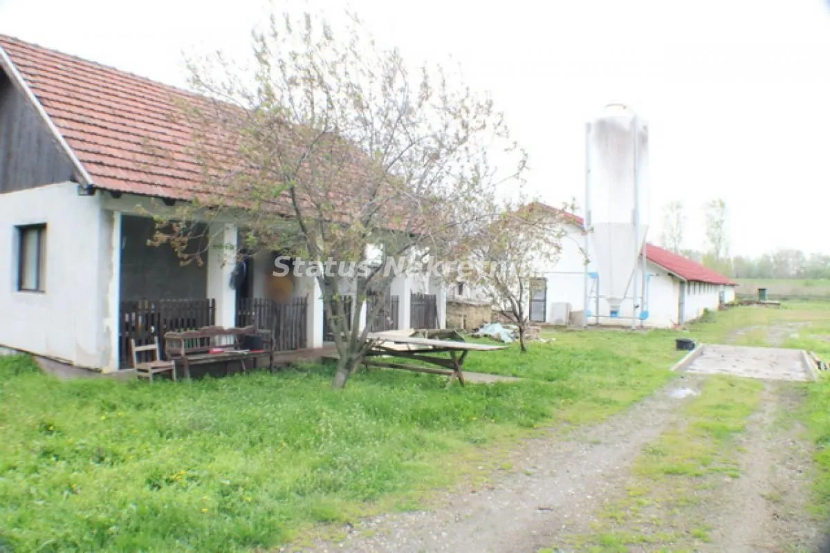 Sale, office space, 848m², Titel, Novi Sad