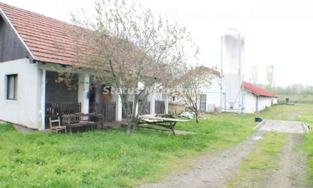 Prodaja, poslovni prostor, 848m², Titel, Novi Sad