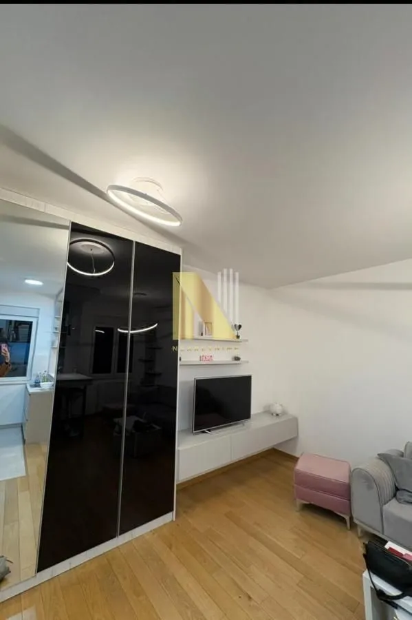 Izdavanje, jednosoban stan, 44m², Rotkvarija, Novi Sad Sve Podlokacije