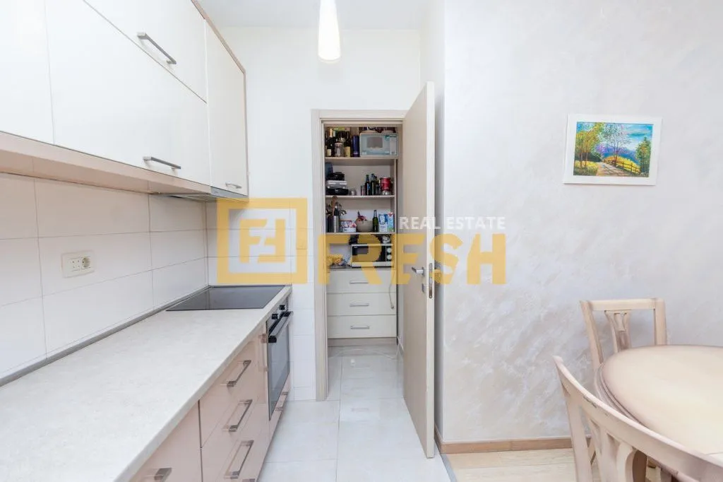 Sale, two bedroom apartment, 72m², City Kvart, Podgorica