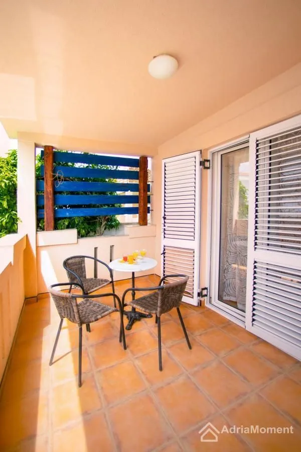 Sale, house, 300m², Krimovica, Kotor