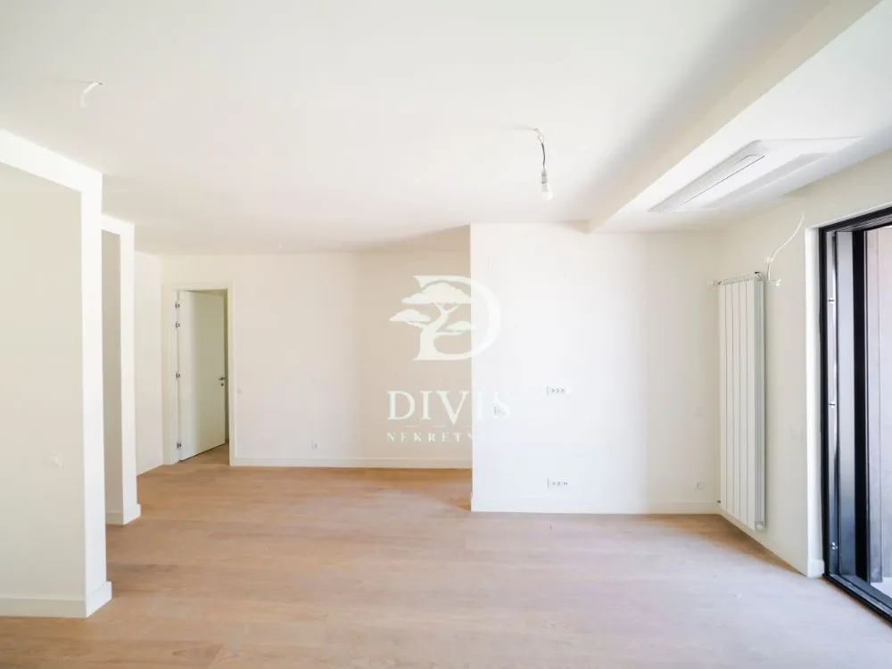 Prodaja, trosoban stan, 75m², Novi Beograd Sve Podlokacije, Beograd