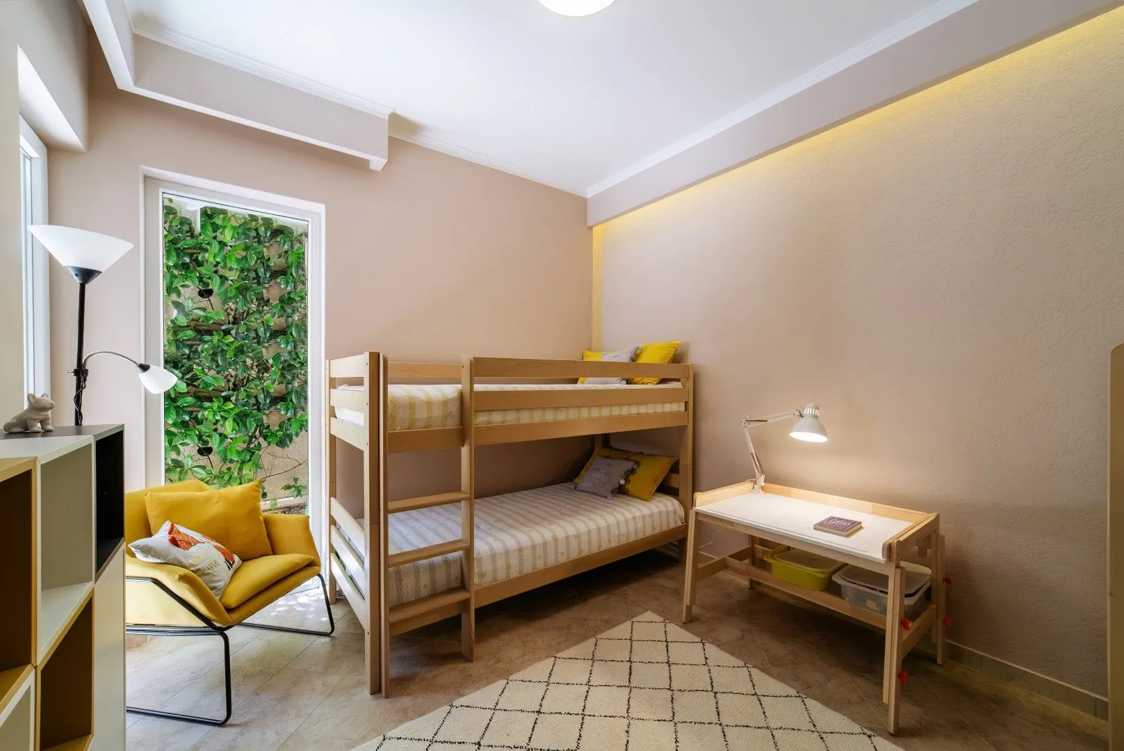 Prodaja, dvosoban stan, 68m², Orahovac, Kotor